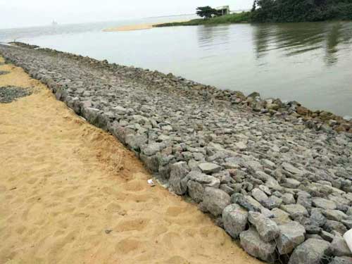 雷诺护垫